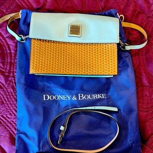 Dooney & Bourke